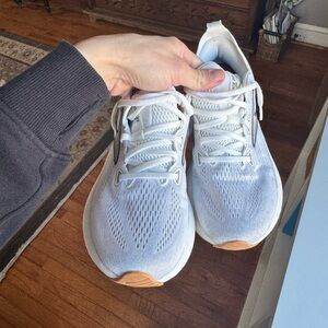 Brooks Women's Glycerin 22 Running Shoes